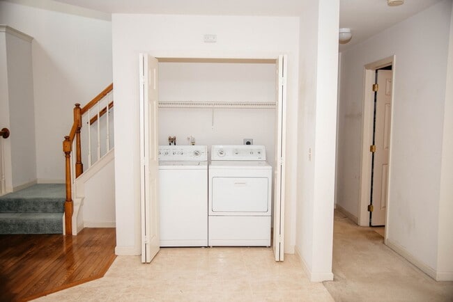Building Photo - 32 Gantz Meadows
