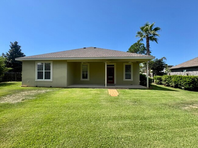 Building Photo - 418 White Heron Dr
