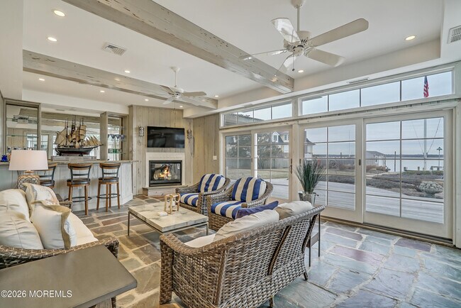 Building Photo - 1552 Runyon Ln