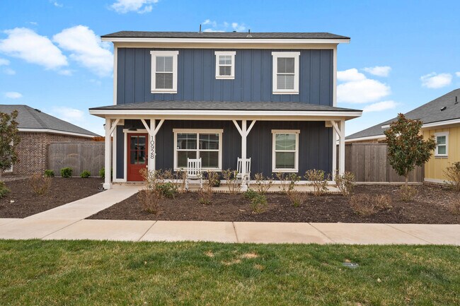 Building Photo - 10928 Norwich Ave