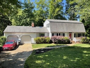 Building Photo - 109 Wake Robin Rd