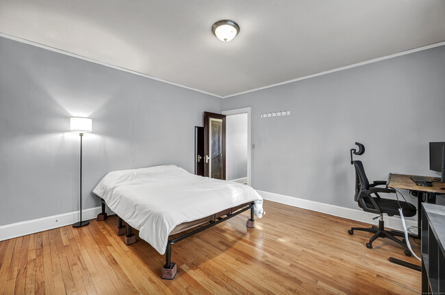 Building Photo - 108 Ardmore Rd