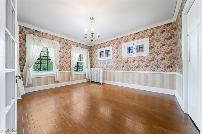 Building Photo - 1465 W Clifton Blvd