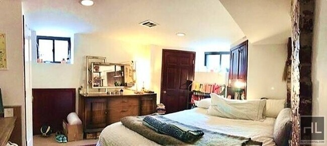 Building Photo - PARK PLACE