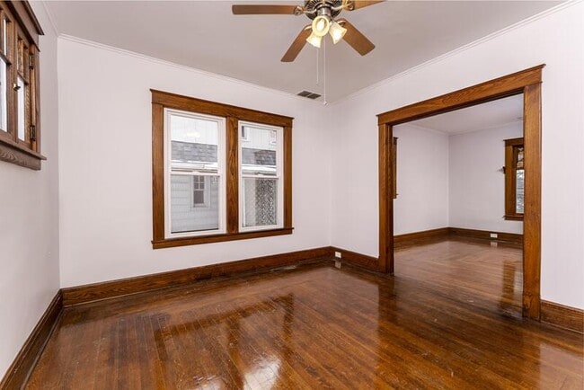 Building Photo - 645 Pawling Ave