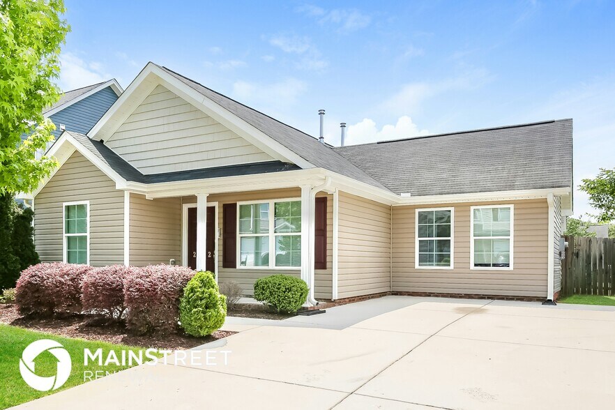 Building Photo - 2802 Wild Poplar Way