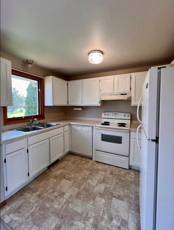 Kitchen - 2793 Aquarius Rd