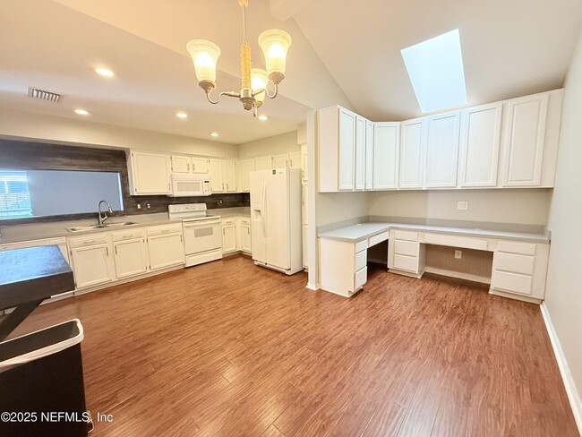Building Photo - 14349 Courtney Woods Ln