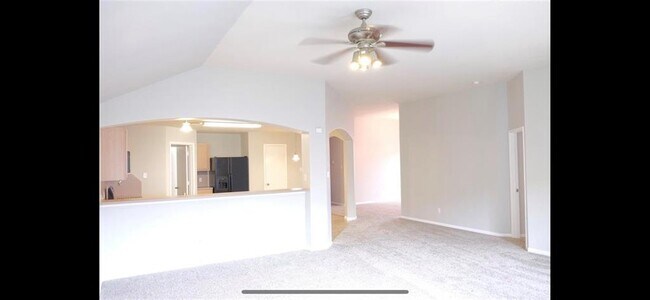 Building Photo - 2426 Halstead Dr