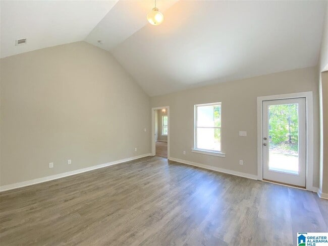 Building Photo - 332 Golden Eagles Cir