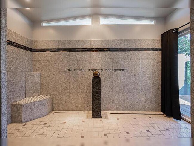 Building Photo - 3137 N 4th Ave