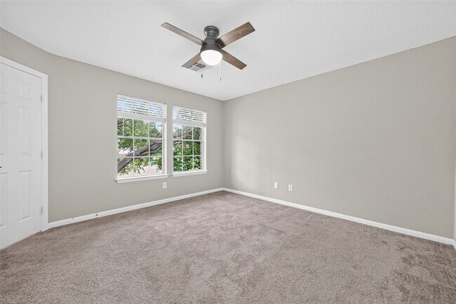 Building Photo - 3219 Watercliff Ct