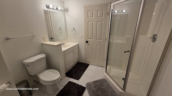 Building Photo - 3-Bedroom Upper-Level Condo in Historic Downtown Stillwater - VIDEO TOUR!