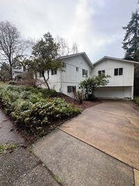 Building Photo - 5-Bed, 3-Bath in South Eugene
