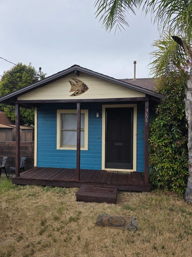 Building Photo - 3 Bedrooms 2 baths Beach House in the City of Imperial Beach!!!!!!