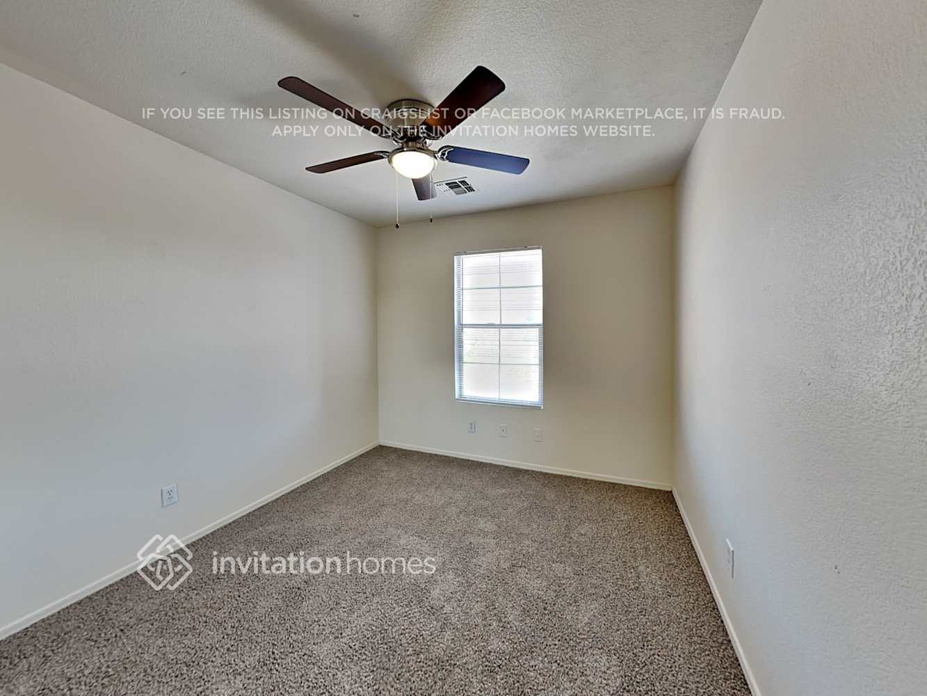 Building Photo - 828 W Roeser Rd