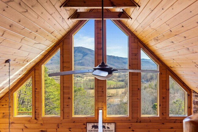 Building Photo - 3004 Wears Overlook Ln