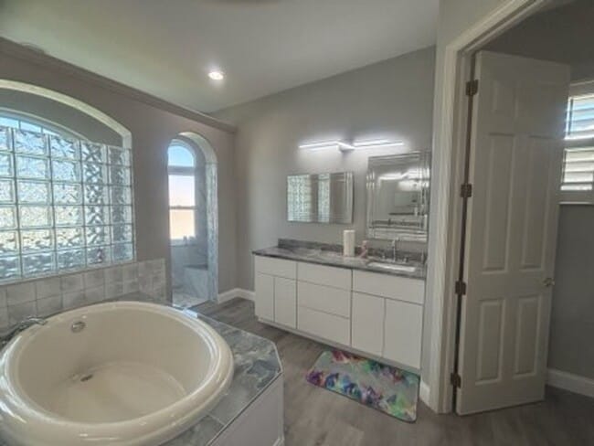 Building Photo - AVAILABLE 2027 SEASON!  TOP OF THE LINE PUNTA GORDA ISLES POOL, SALTWATERFRONT HOME FOR RENT! $74...