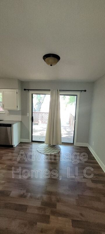 Building Photo - 13024 S Trenton St