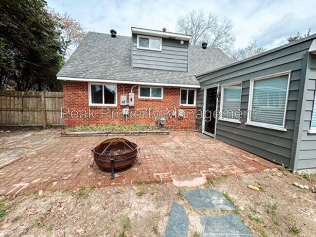 Building Photo - 5613 Indigo Rd