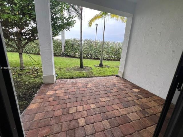 Building Photo - 11523 SW 13th Dr