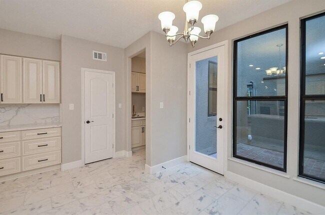 Building Photo - 15735 Tanya Cir