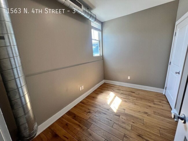 Building Photo - 1563 N 4th St