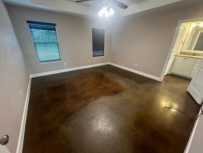 Building Photo - 357 Hog Eye Rd