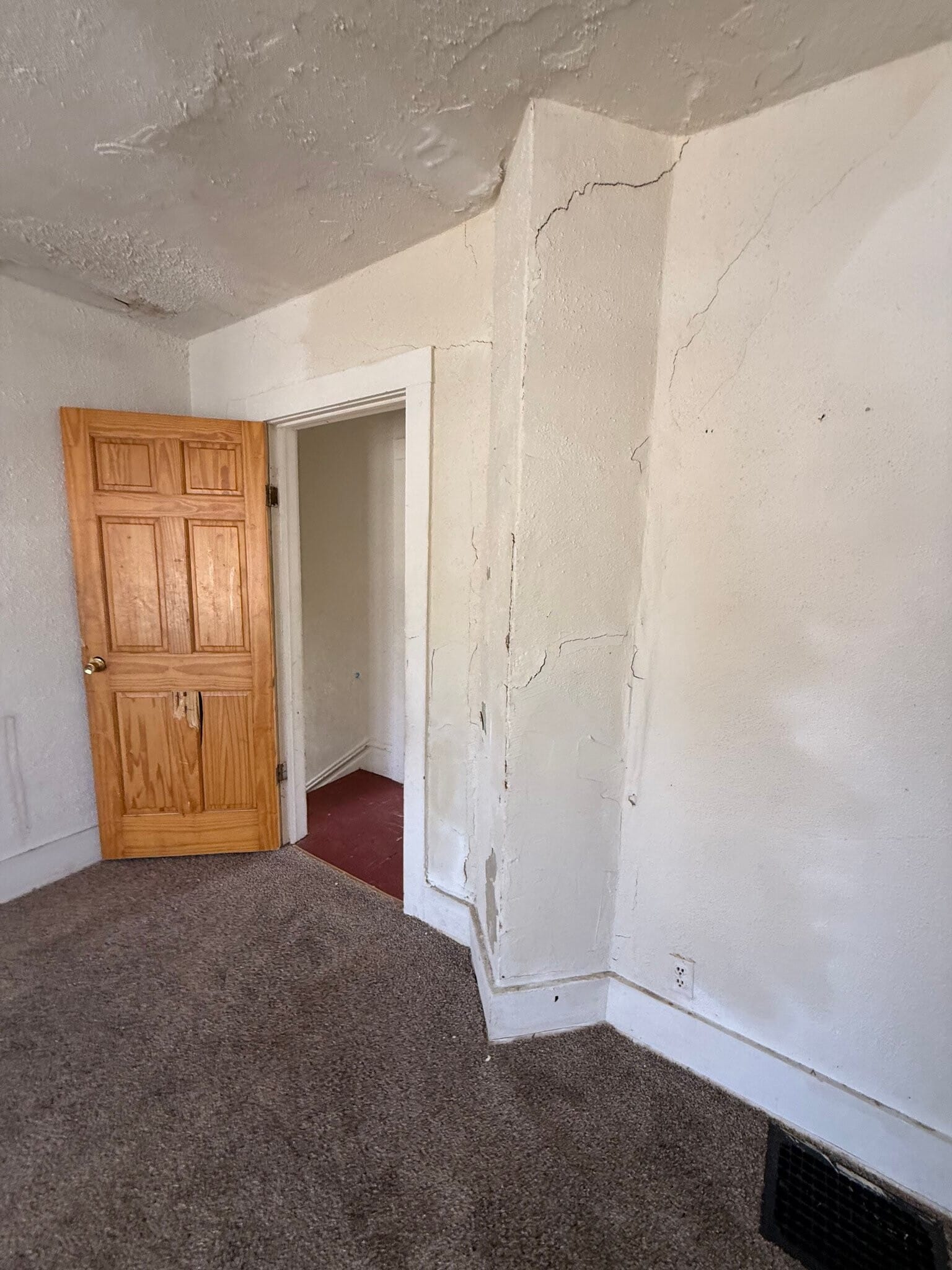 Building Photo - 767 E Whitmer St