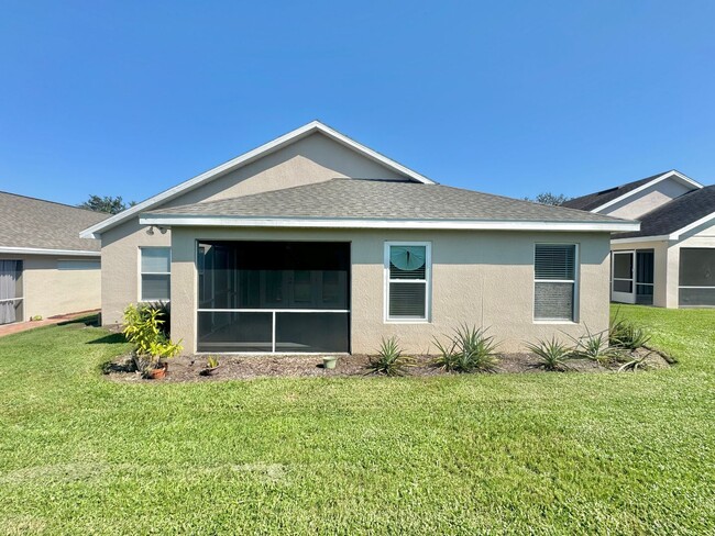 Building Photo - Osprey Pointe - Community Pool