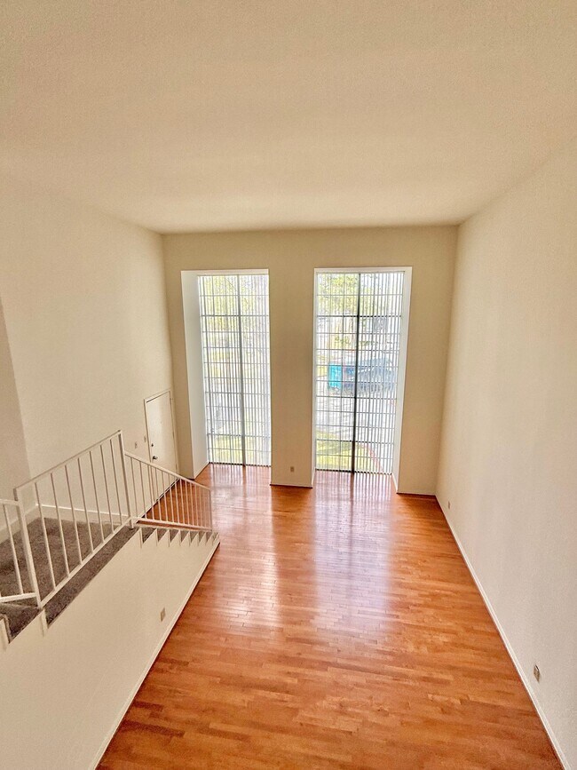 Building Photo - 12633 Memorial Dr