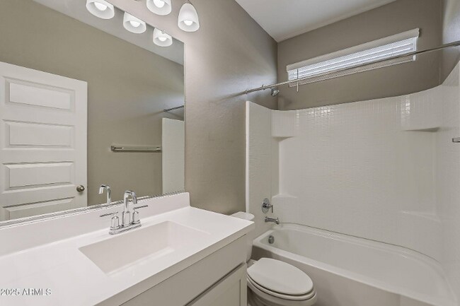 Building Photo - 44587 W Palo Amarillo Rd