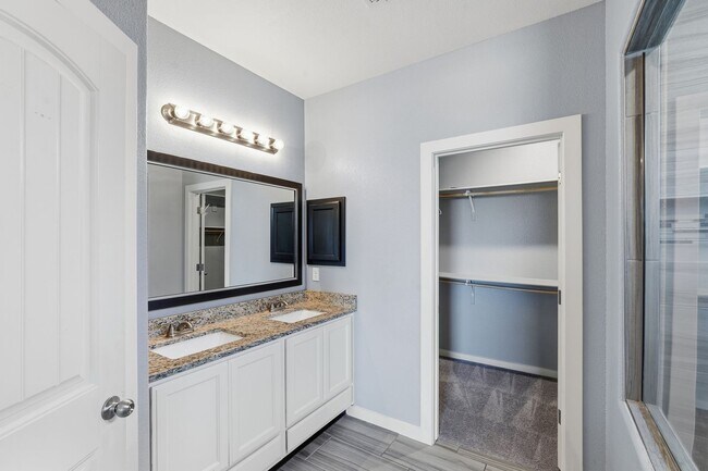 Building Photo - 3917 Desert Bluff Dr