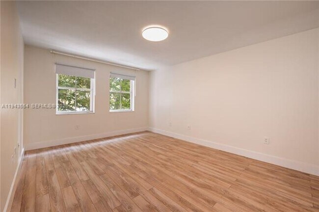 Building Photo - 1 Alhambra Cir