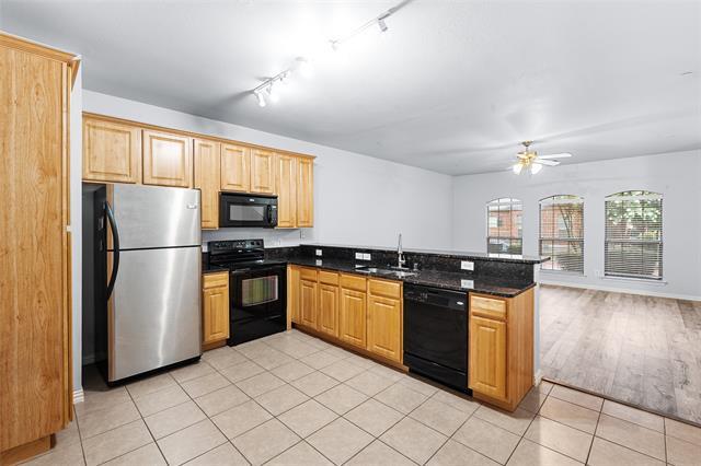 Building Photo - 575 S Virginia Hills Dr