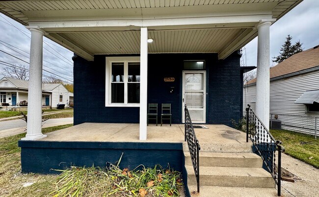 Building Photo - 2639 Northwestern Pkwy