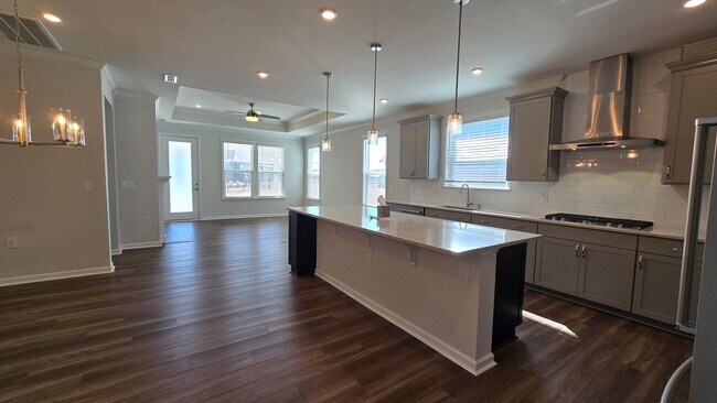 Building Photo - 3 BR/2BA | Newly Renovated Single Family Home | 2-Car Garage Parking | Large backyard| In Carolin...