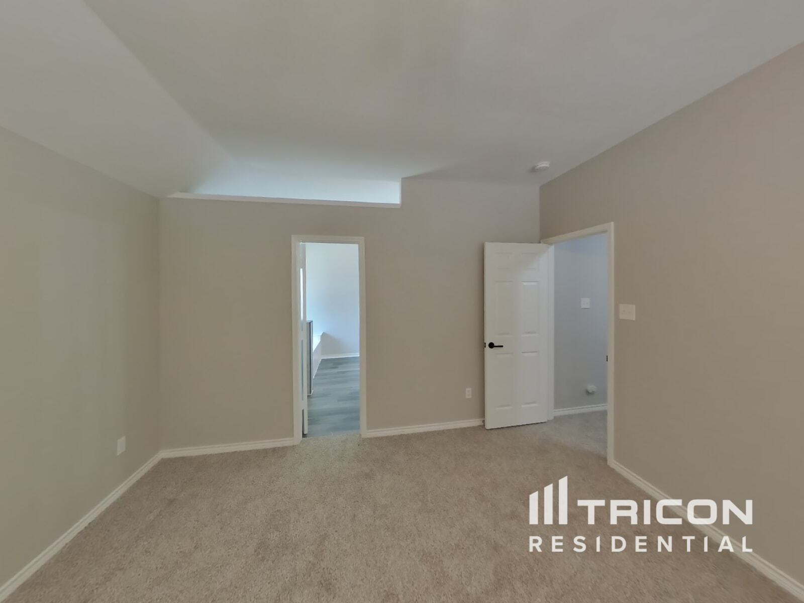 Building Photo - 8401 Manchester Dr