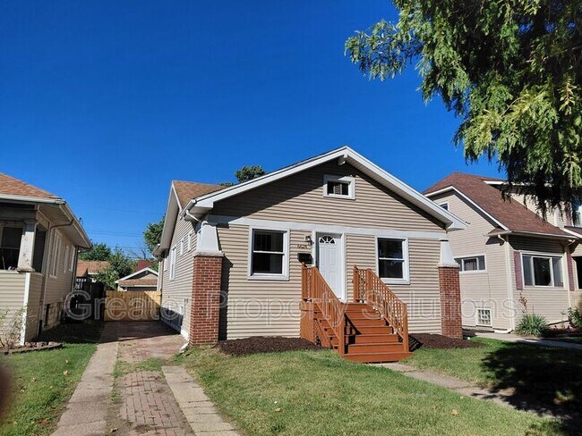 Primary Photo - 6624 Jefferson Ave