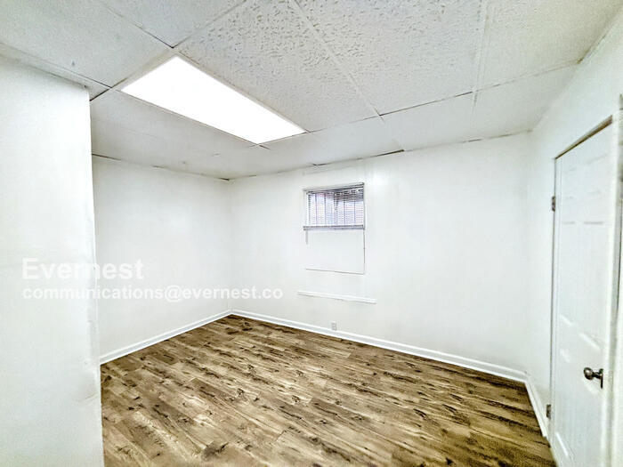 Building Photo - 4509 Highland Ave