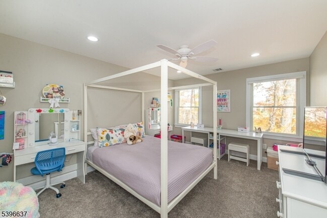 Building Photo - 773 Union Blvd