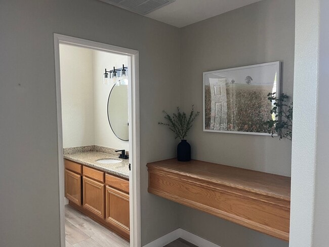 Building Photo - Pool Home - 4 bedroom - Paseo Del Sol