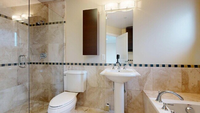 Building Photo - Spacious 2BD/2BA Glen Park Flat | Garage P...