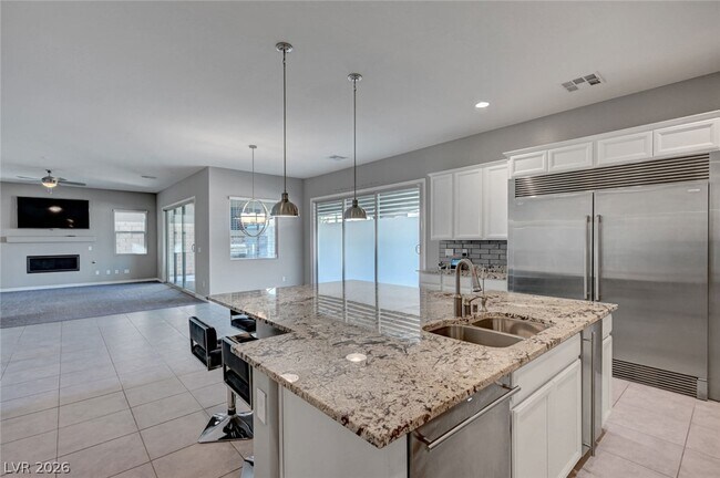 Building Photo - 358 Elder View Dr