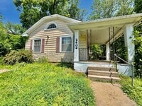 Building Photo - Charming 2-Bedroom Home with Bonus Spaces ...