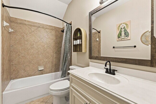 Building Photo - 5526 Walnut Glen Ln