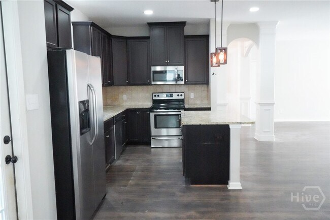Building Photo - 103 Spoonbill Cir