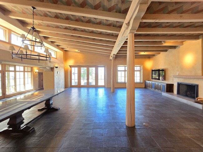 Building Photo - 3876 Old Santa Fe Trail
