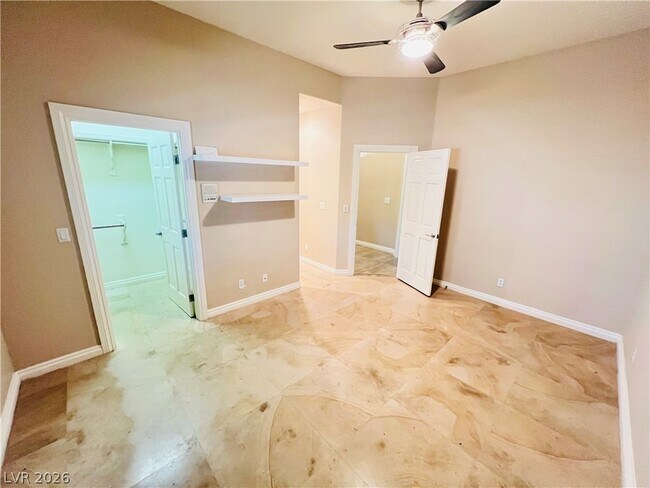 Building Photo - 7408 Silver Palm Ave