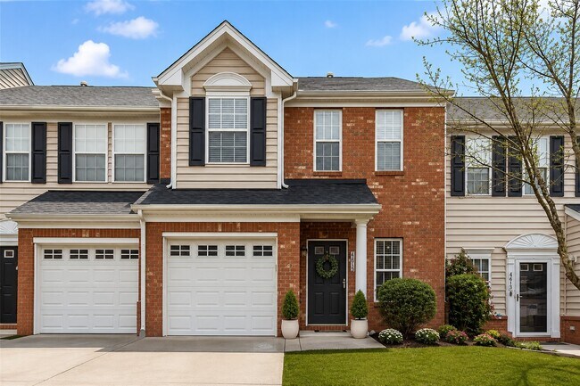 Building Photo - Spacious Williamsburg Living in Liberty Crossing